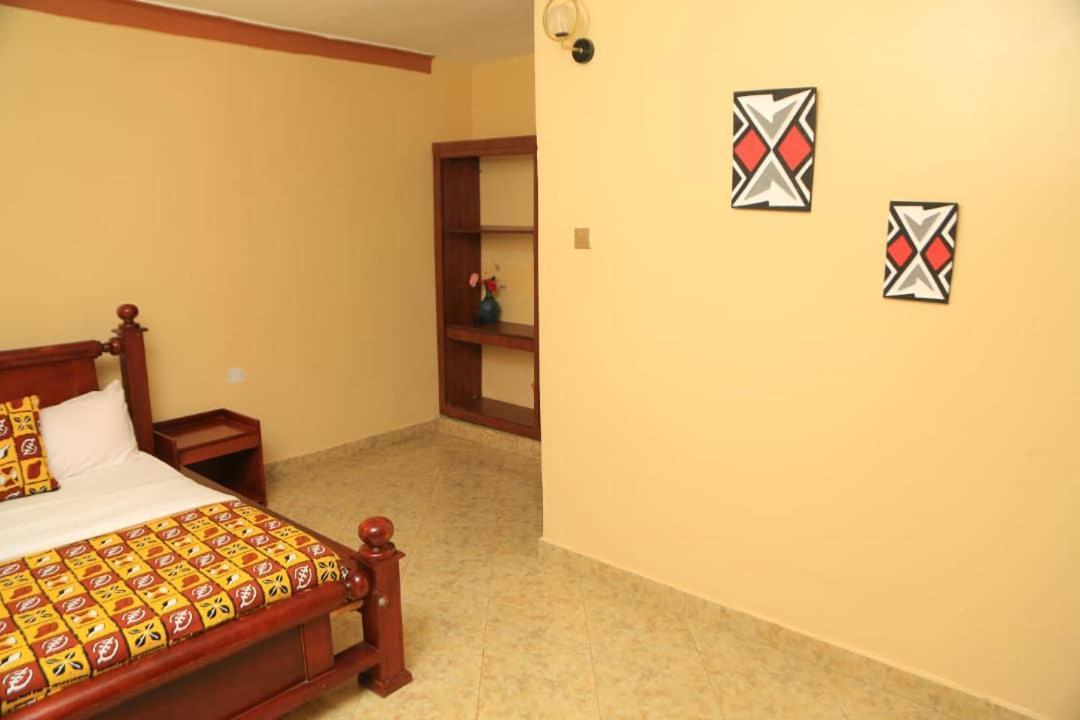 Palm Star Motel Fort Portal Exterior foto